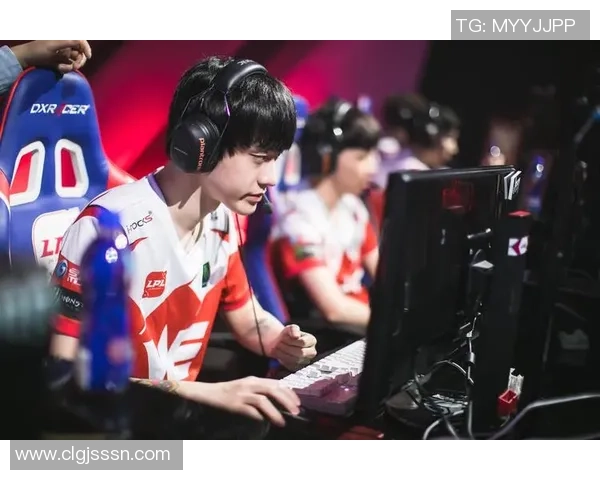 《英雄联盟电竞赛事新纪元：战队争锋引爆全球观众热情》