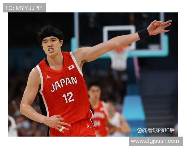 中国男篮迎战世界强队 热身赛全力备战巴黎奥运会