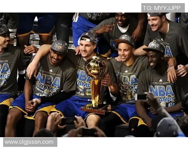 在全球舞台崛起的现代足球俱乐部多元化发展新趋势全面深度解析探讨