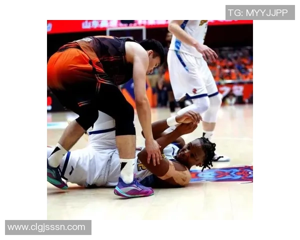 山东高速主场鏖战劲旅巅峰对决掀起新一轮篮球激情风暴 山东高速主场鏖战劲旅巅峰对决掀起新一轮篮球激情风暴