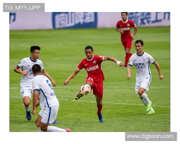 津门虎鏖战沧州雄狮强强对决引爆中超赛场激情 津门虎鏖战沧州雄狮强强对决引爆中超赛场激情